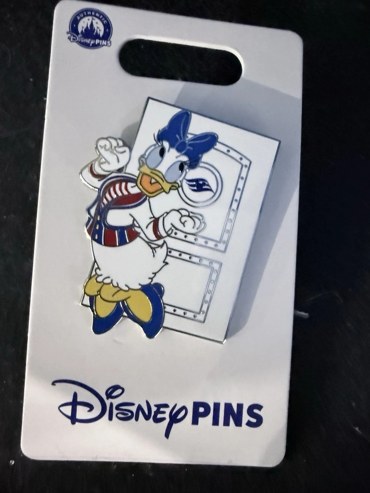 Daisy Duck 2026 Disney Cruise Line DCL Stateroom Door Waves Logo Pin