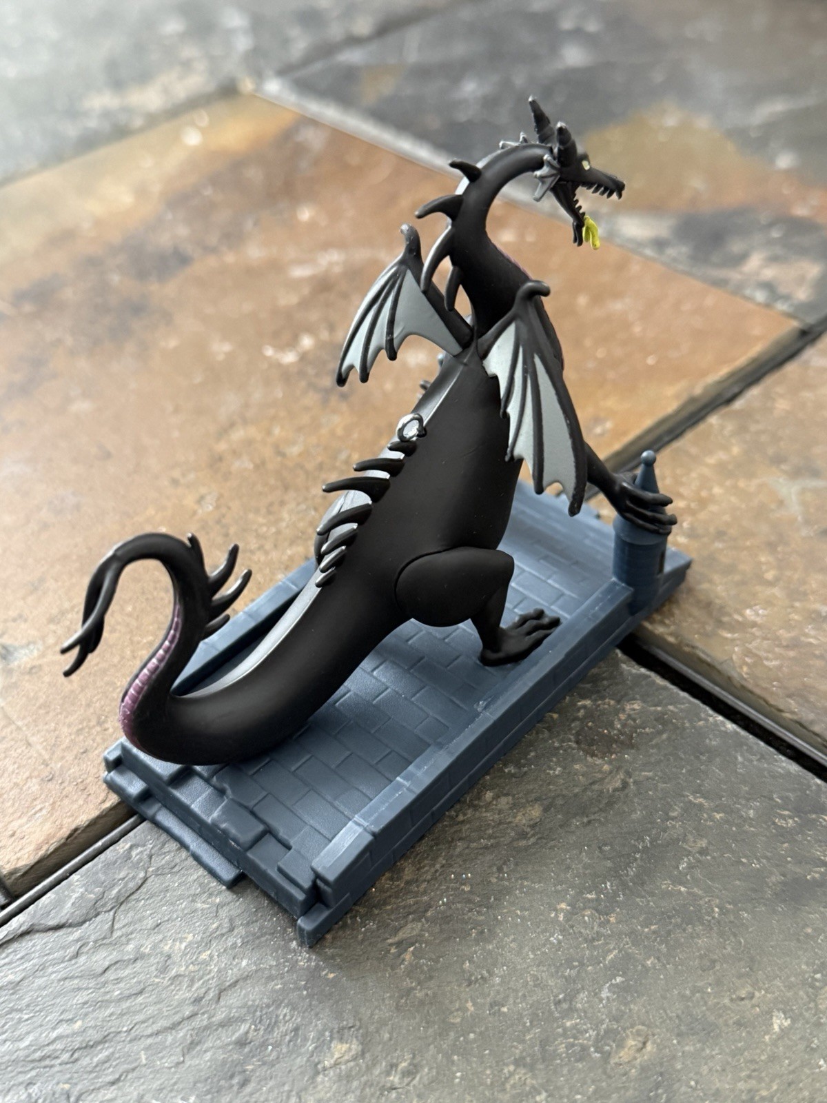 Hallmark Keepsake – Maleficent in Dragon Form – Limited – 2026 *NEW / FREE SHIP*