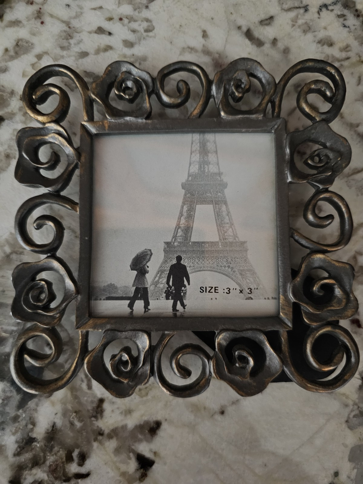 Vintage 90s Flower Vines Metal Picture 5x5in Frame For 3in By 3in Picture Taiwan