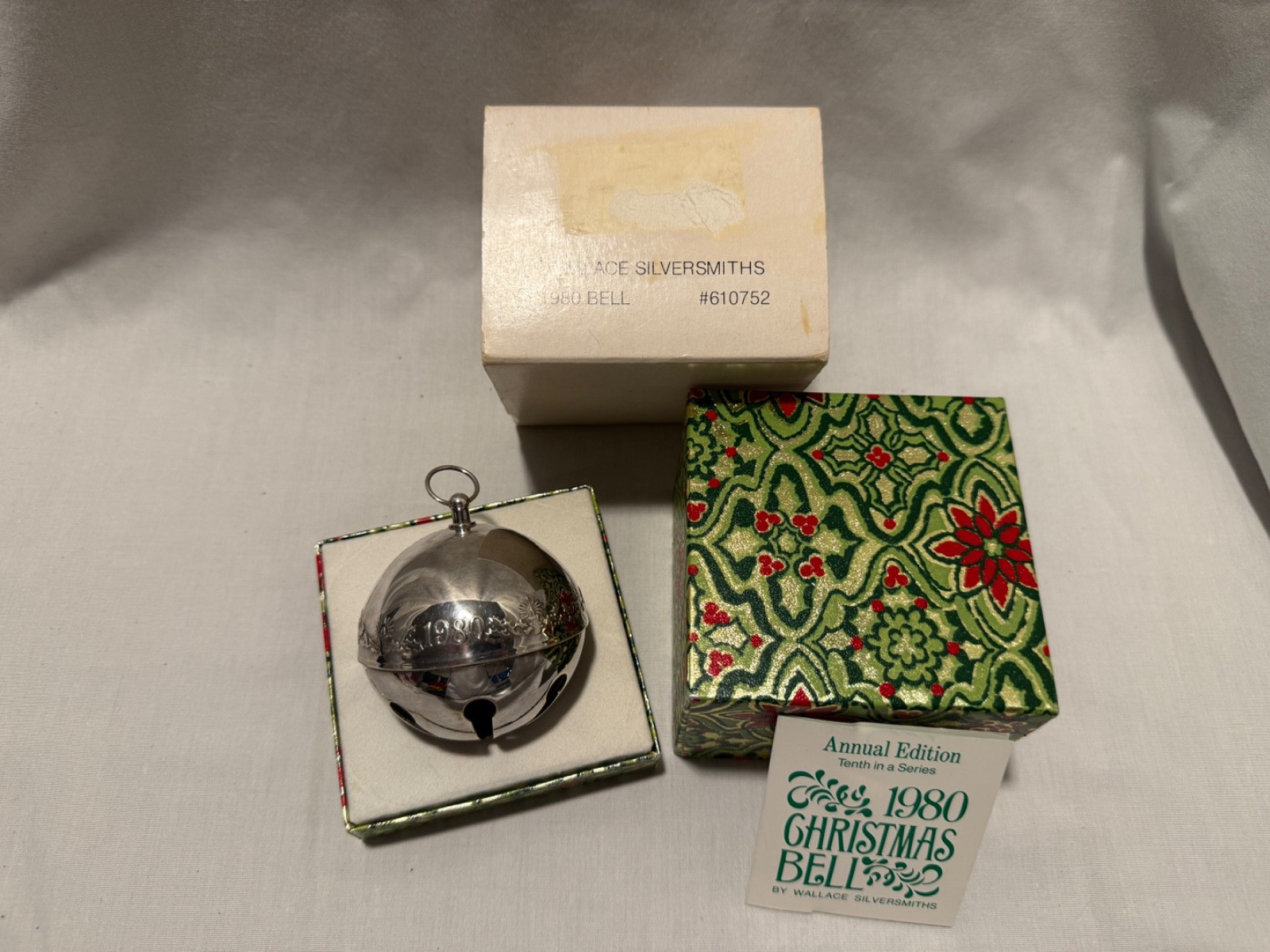 Wallace Annual Sleigh Bell Ornaments – Multiple Years