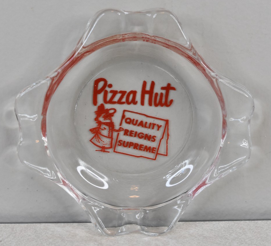 Vintage NOS 1970s Pizza Hut Ashtray Glass Quality Reigns Supreme Pete Logo 4″