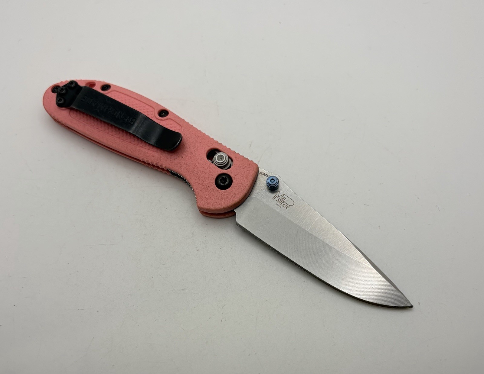 Rare Pink Benchmade Mini Griptilian 556 Mel Pardue Pocket Knife – Branded