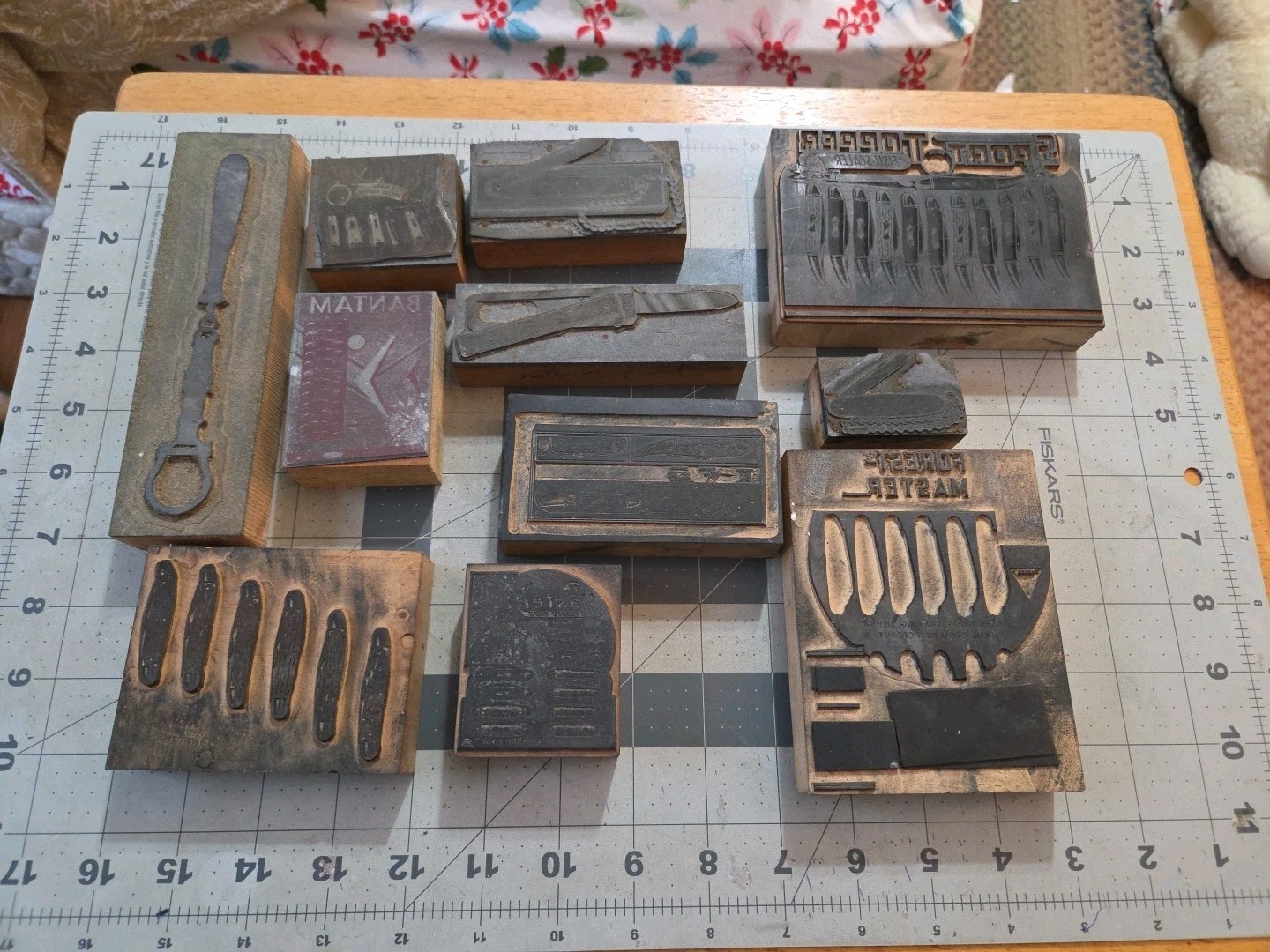 11 Vintage Colonial Knife Letter Press Print Block Lot Fish, Forest Master Etc