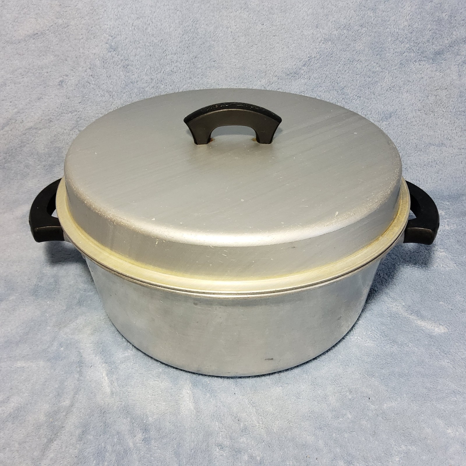 Vintage Wear-Ever 1298 Aluminum Dutch Oven with Lid 4 Quart TACUCo 4 Star Logo