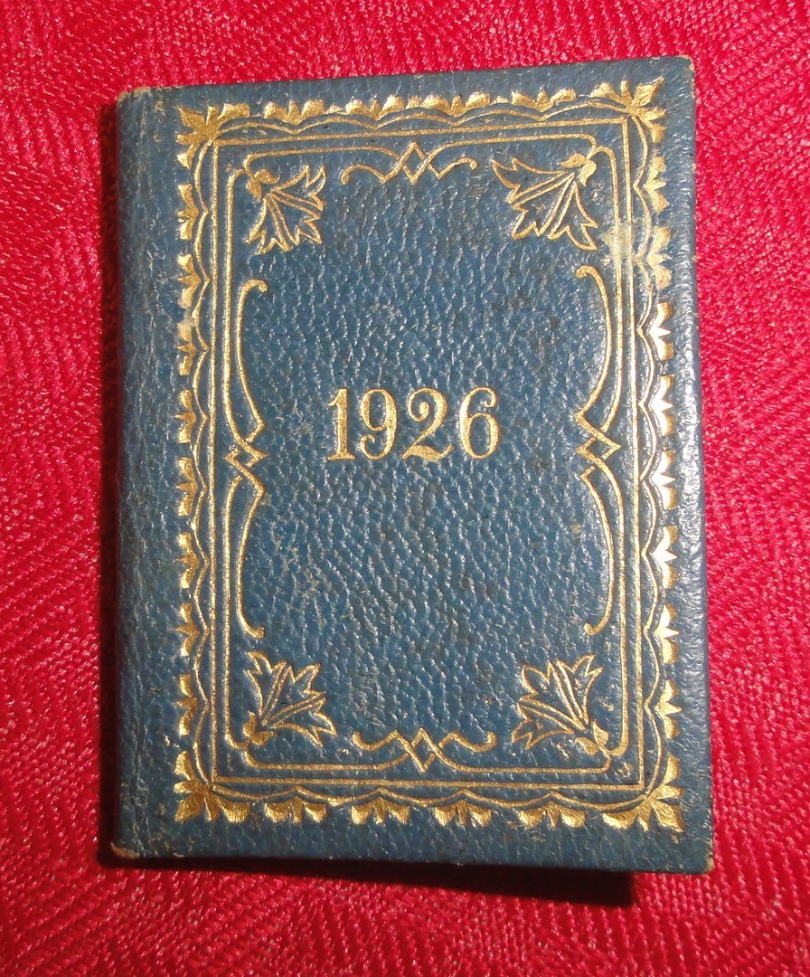 1924 KEYSTONE ENGAGEMENT CALENDER 2.5″ X 1.25″ LEATHER BOOK GOLD LEAFING, LOOK!