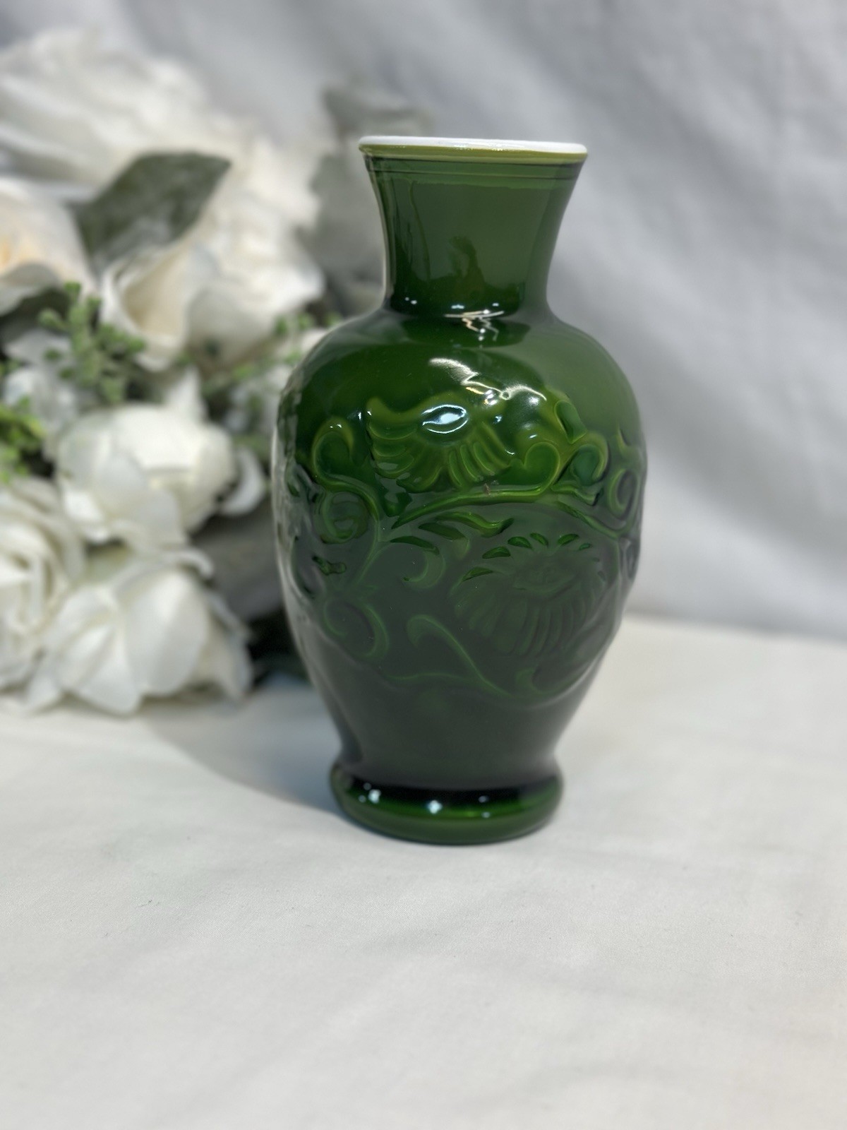Vintage Collectible 7” Avon Scented Vase Jade Color Outside White Inside 1981