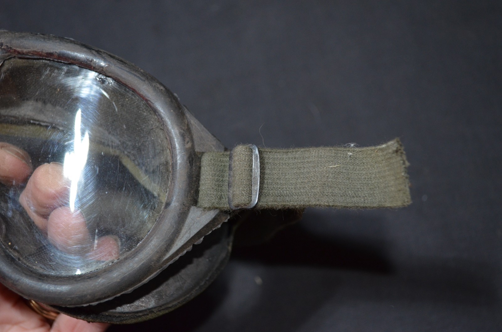 US Military Surplus Goggles Sun Wind Dust 1974 OD Green Black Vintage