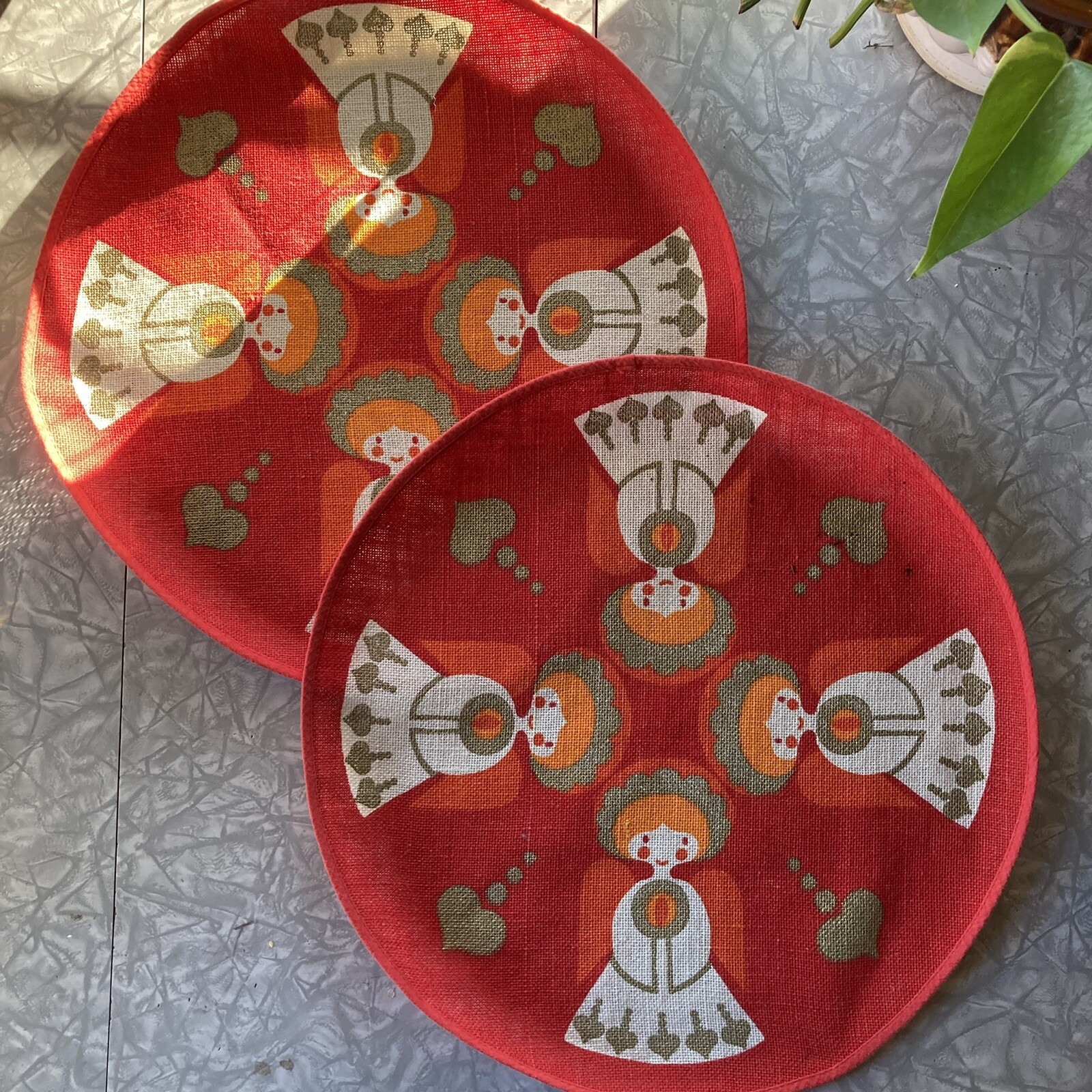 MCM Sodahl Denmark Round Christmas Table Centerpiece Angels Red Orange Jute 42cm