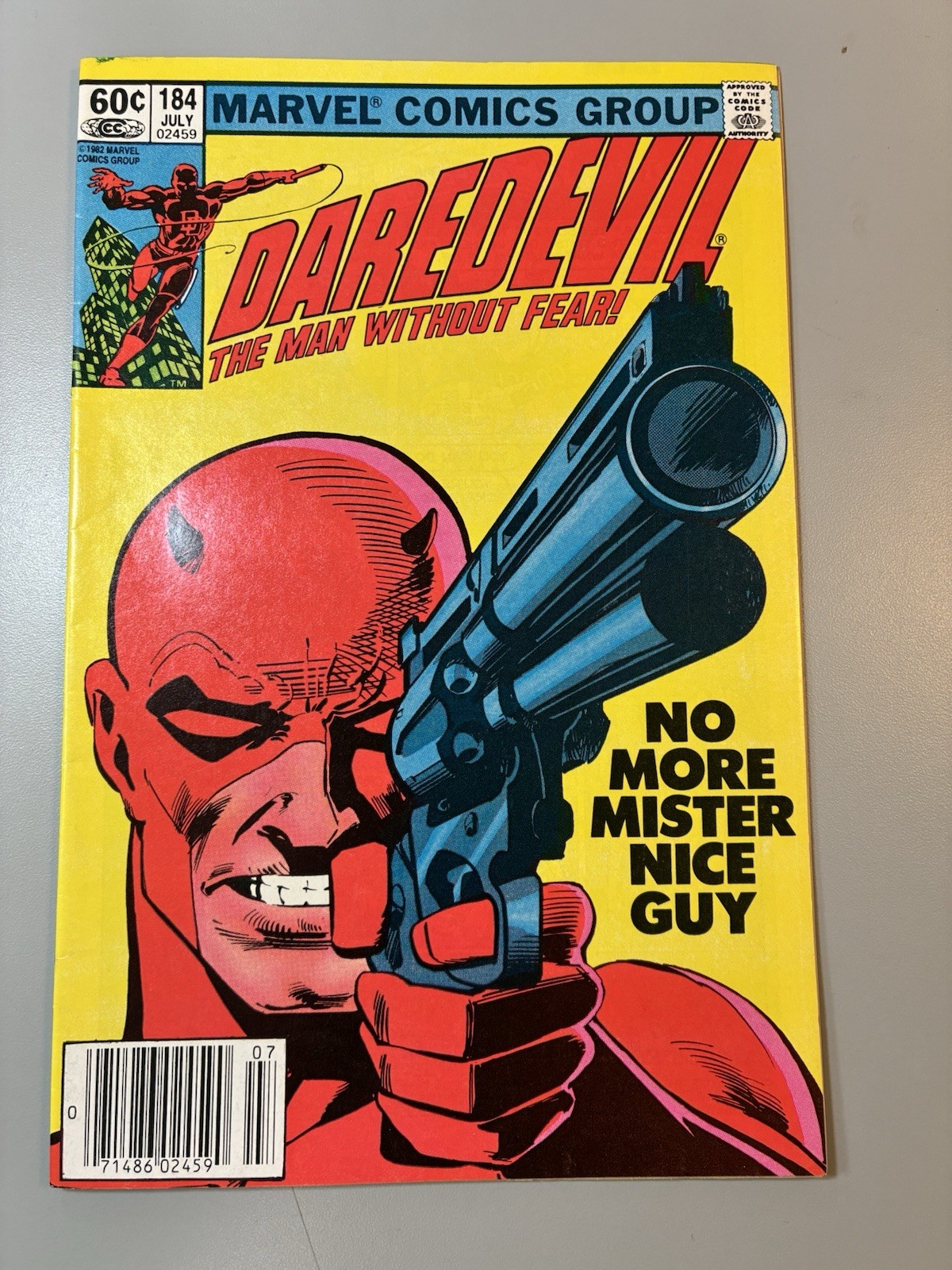 Daredevil #184 (1982)🔑1st DD & Punisher Team-Up/Iconic Cvr NEWSSTAND*VF+ Range*