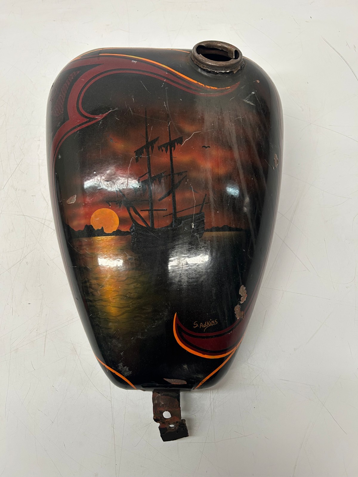 Vtg Maybe Harley Davidson After Market Custom Painted Motorcycle Fuel Tank As Is