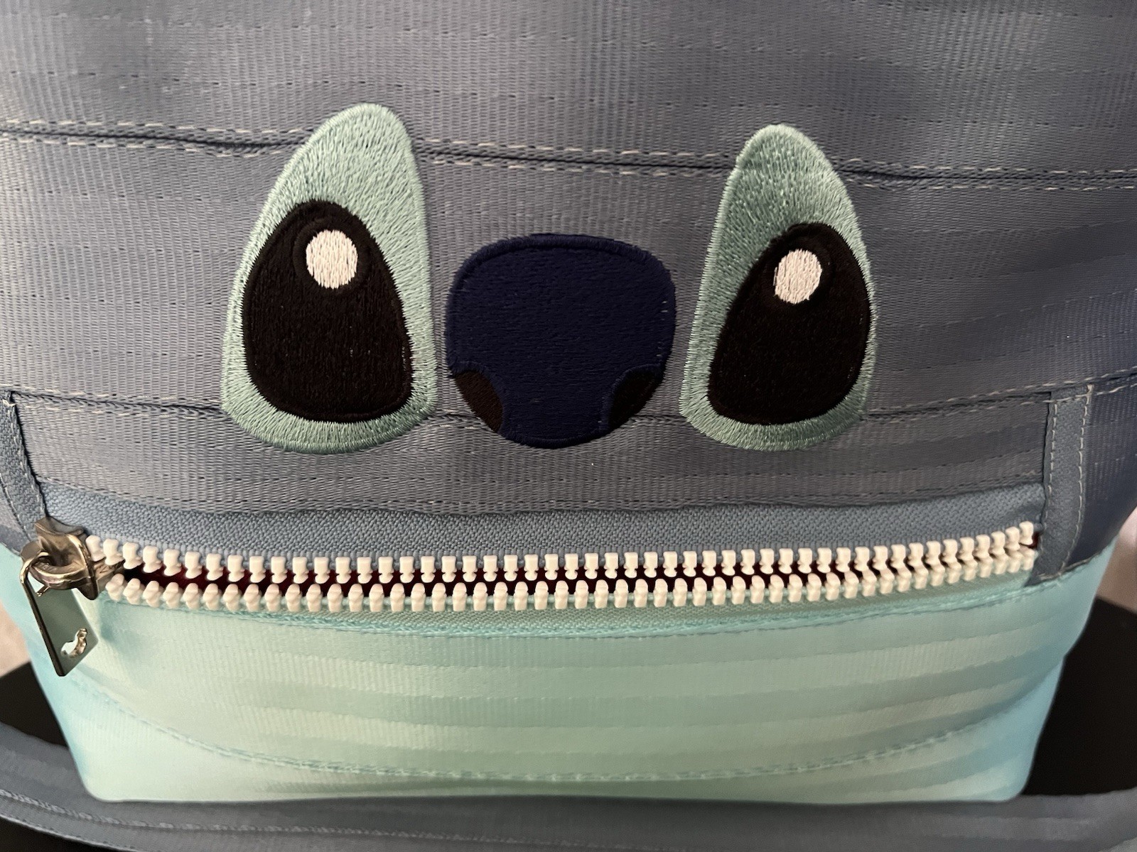 Harveys Disney Lilo & Stitch Mini Streamline Tote NWT Seatbelt Bag Retired USA