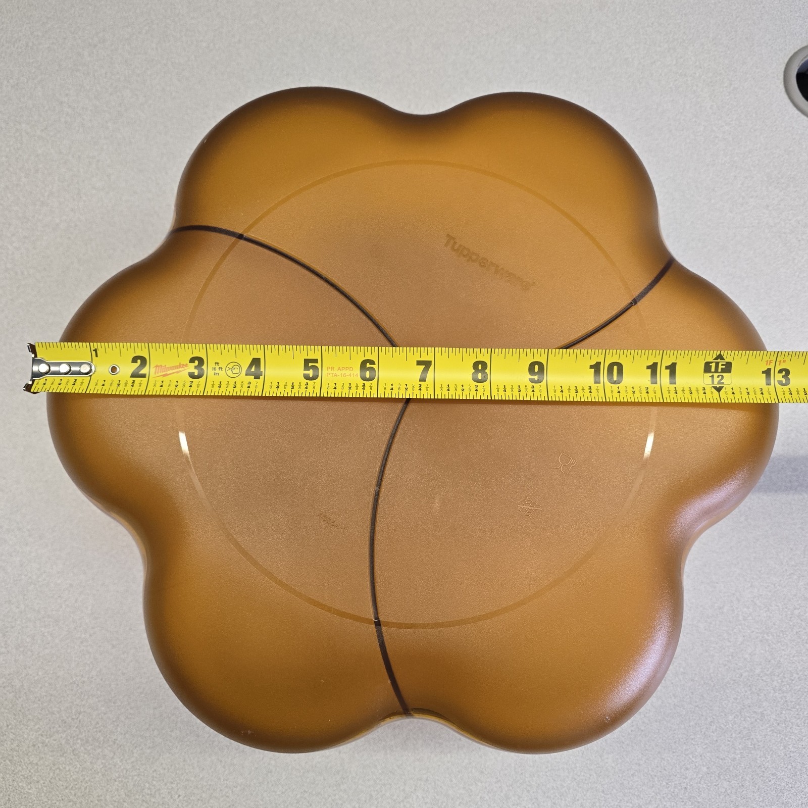 Tupperware Chip N Dip Bowl Container in Amber 4625A-1 No Dip Bowls