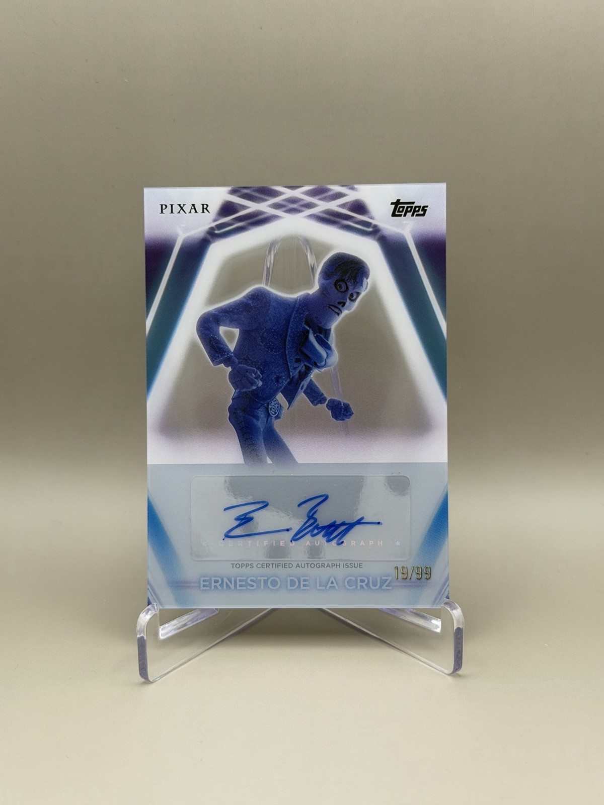 Topps 2026 Disney Neon Ernesto De La Cruz Auto Coco Benjamin Bratt /99 Acetate