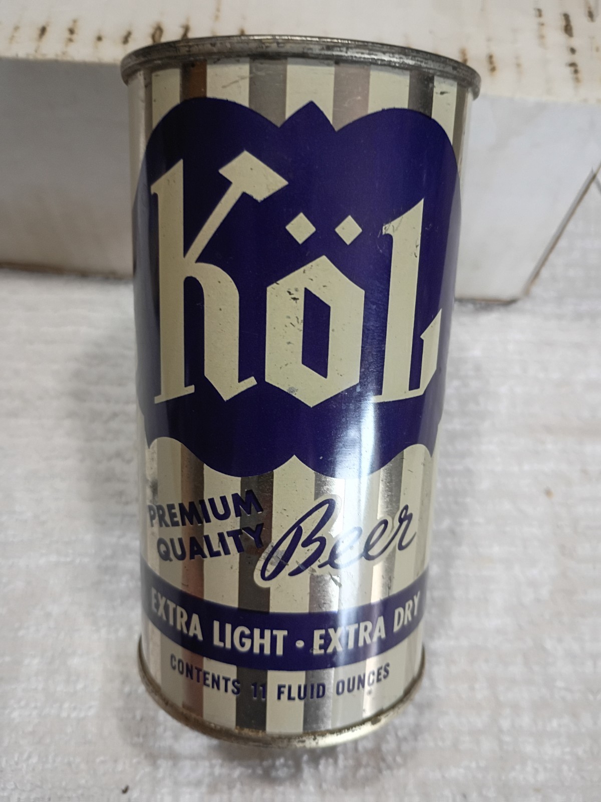 Kol extra light 11oz . Tacoma Wa flat top beer can , EMPTY