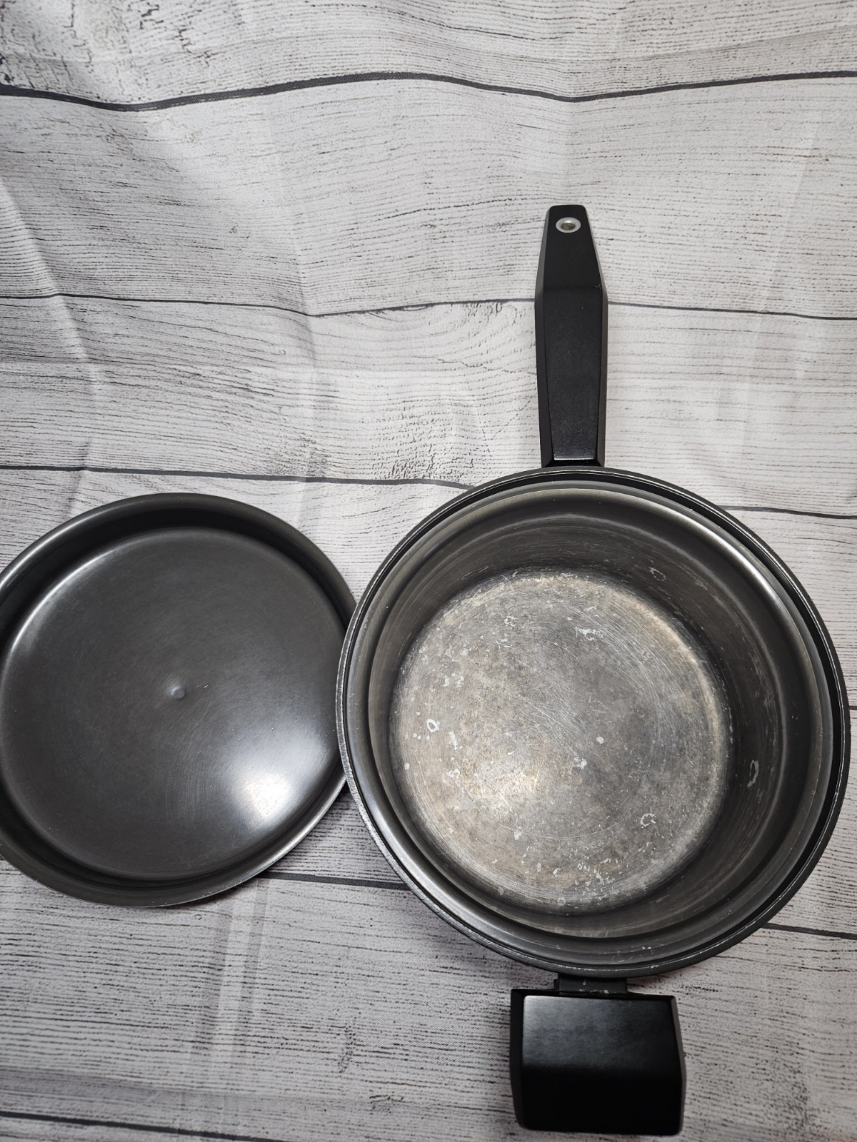 West Bend Miracle Maid 8.25″ Sauce Pan With Lid Anodized Aluminum Gray-4.5″ Deep