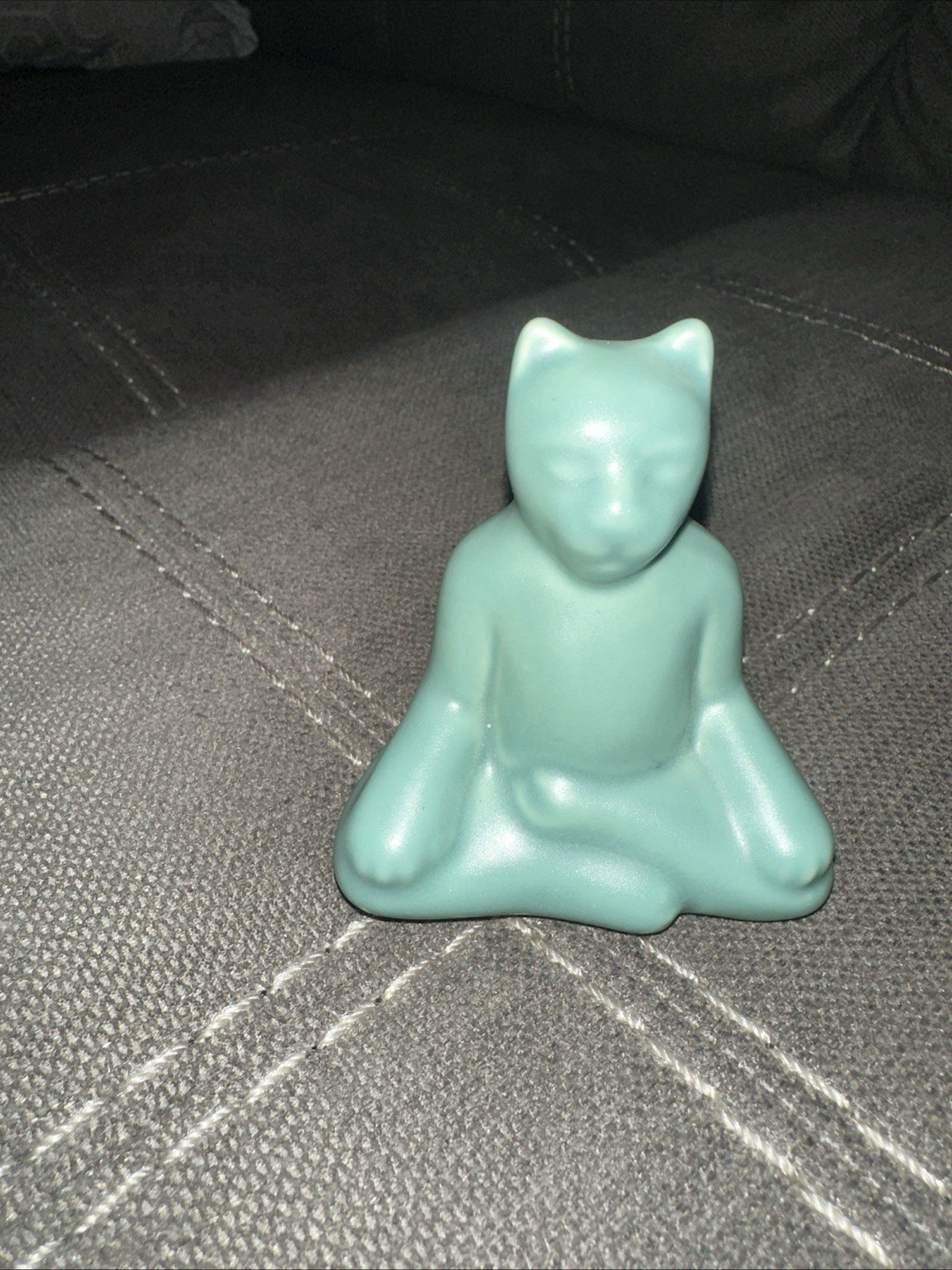 Venice Clay Yoga Cat Figurine ~USA~ Porcelain Meditating Cat Figurine- Matte