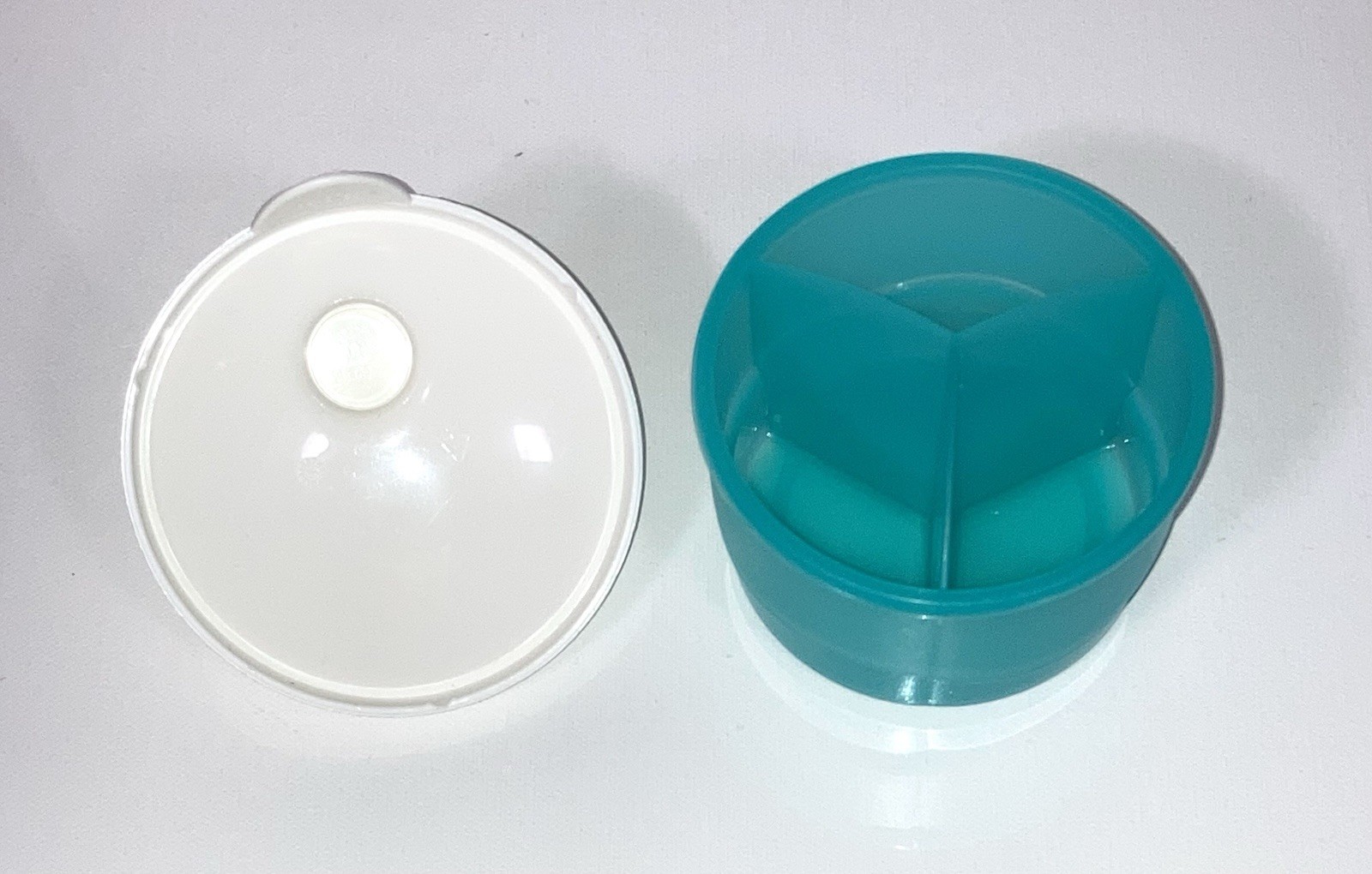 Tupperware Divided Baby Formula Feeder Container #3552