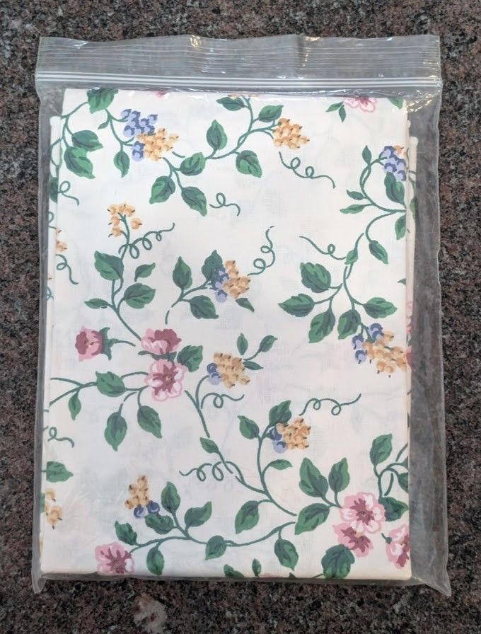 Longaberger White Vine Overlay Table Runner 36″x36″ Square New in Package