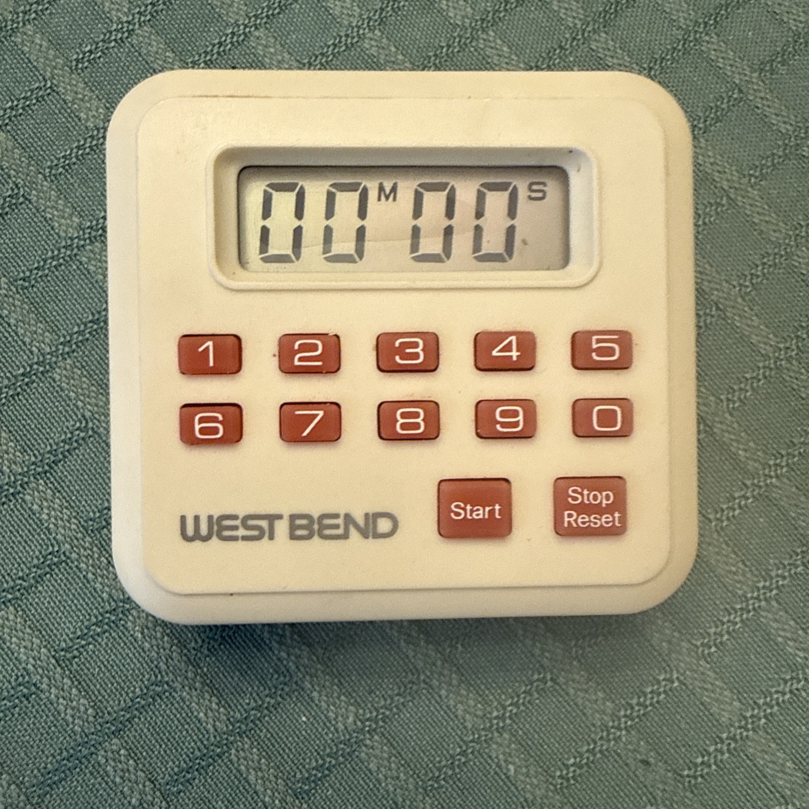 West Bend 40005X |Electronic Stopwatch Timer and Clock Kitchen