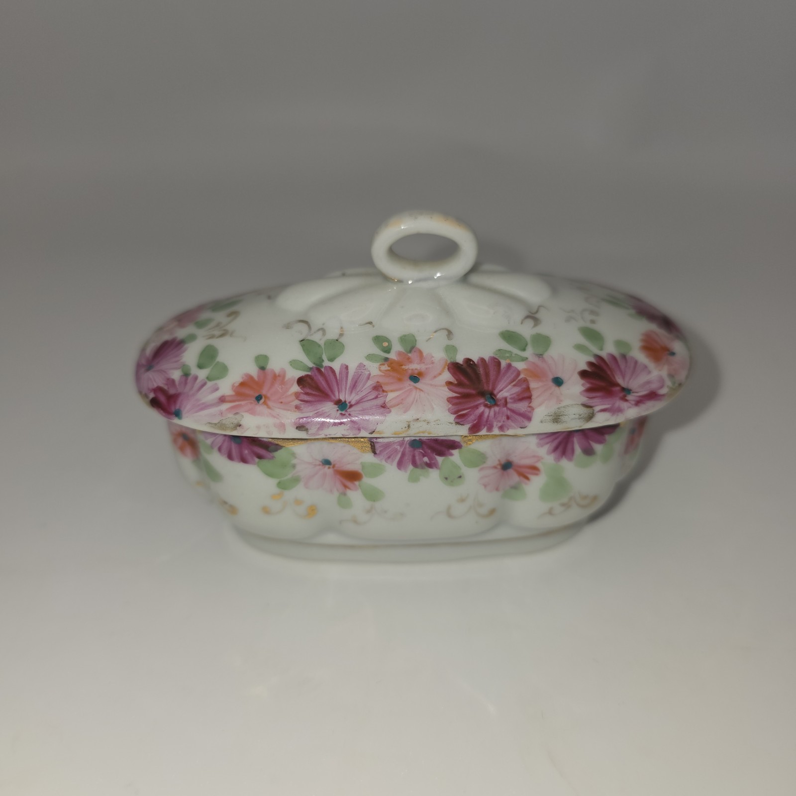 Hand Painted Porcelain Trinket Box Unsigned