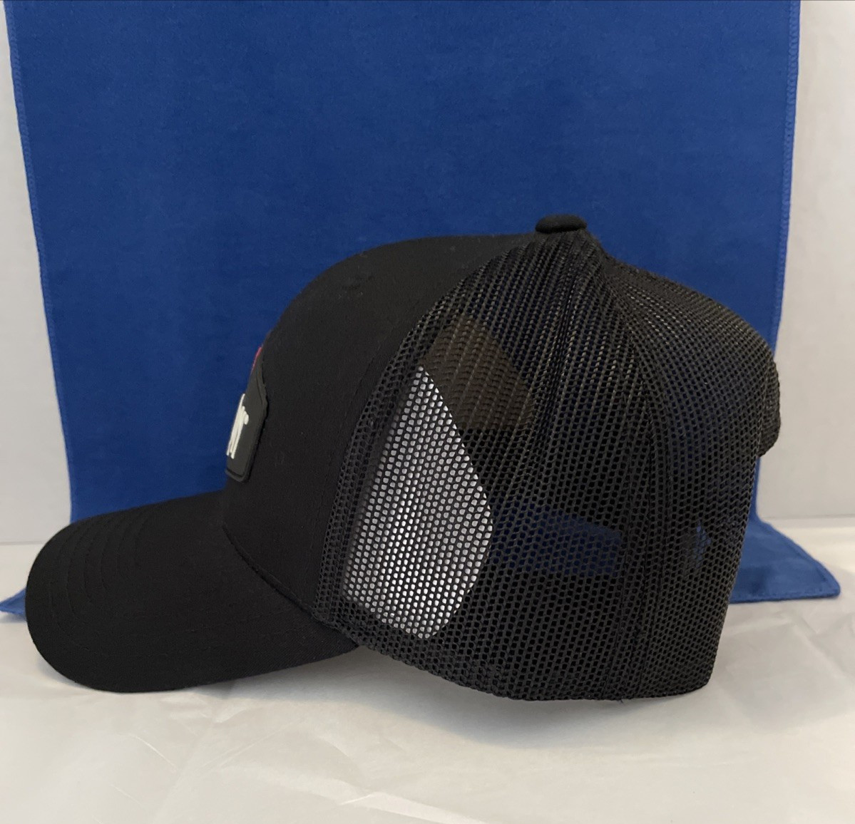 Pendleton Whiskey LET’ER BUCK Mesh Snapback Black Hat w/4″ Metal Belt Buckle