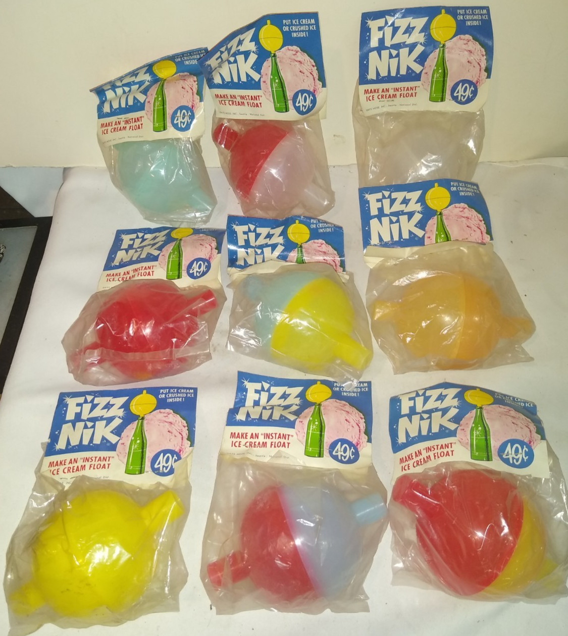 1961 ONE ASTRO FIZZ NIK SPACE SHIP SODA POP ICE CREAM FLOAT MINT IN PACK