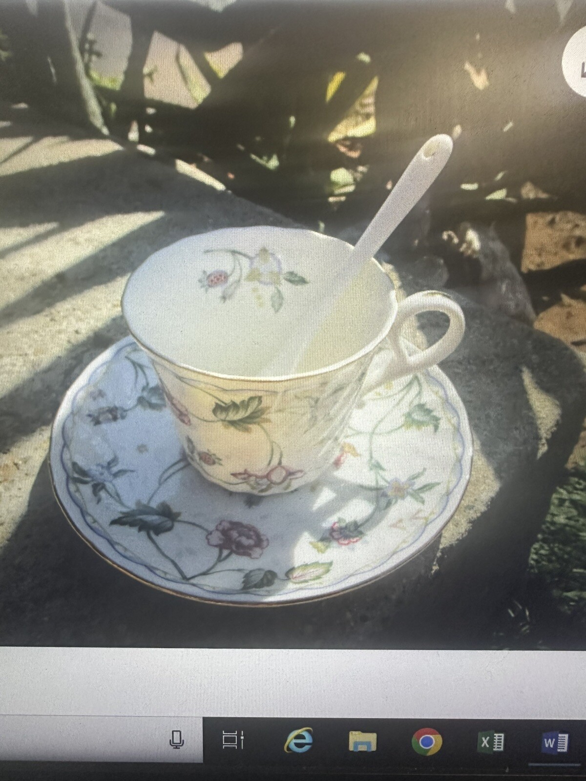 Vintage Exceed Bon Scarlet by Keito Made in Japan Tea Cup Saucer and Spoon Set