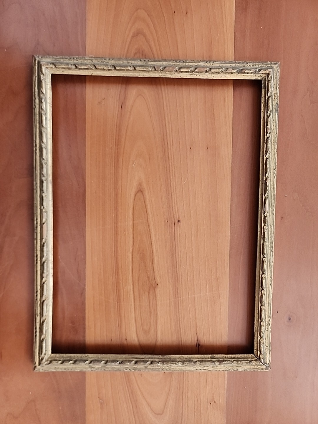 Antique Gilded Photo Painting Frame 9 1/2 X 7 1/4 Inch Opening