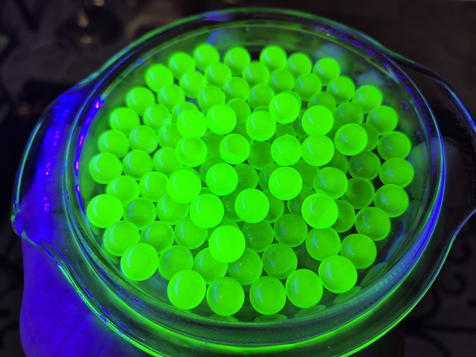 100 Uranium Glass Marbles 10mm