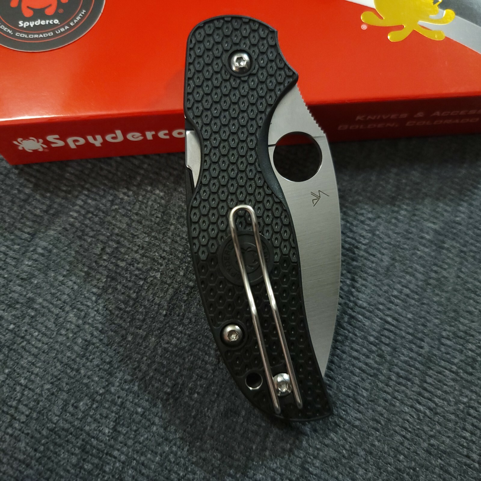 Spyderco Sage 5 Lightweight CPM-S30V Compression Lock Black FRN C123PBK