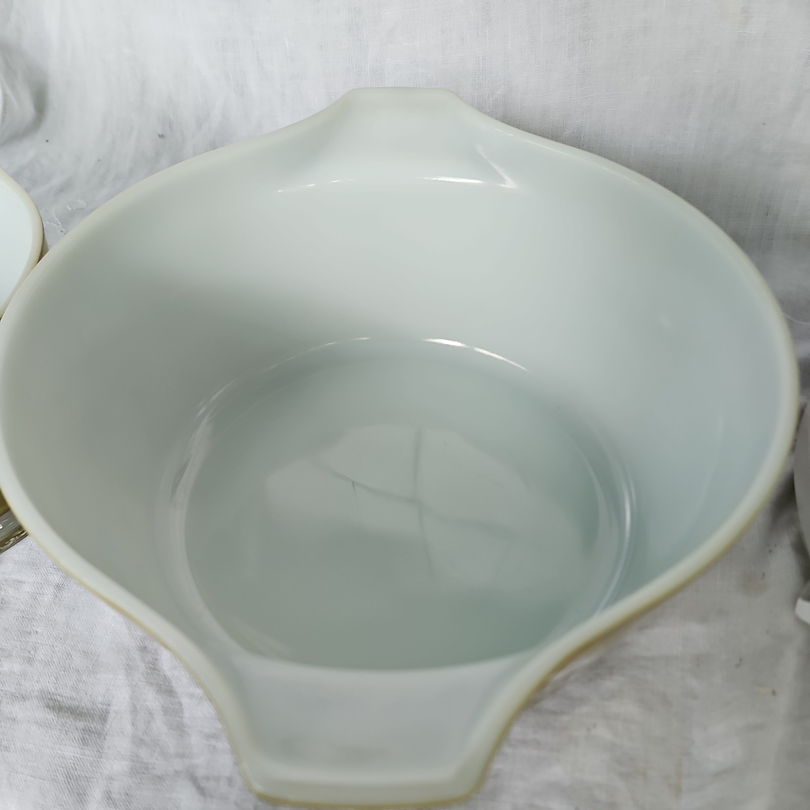 Pyrex Olive Green Crazy Daisy Three Piece Set 475 474 473 with Lids MINT Cond