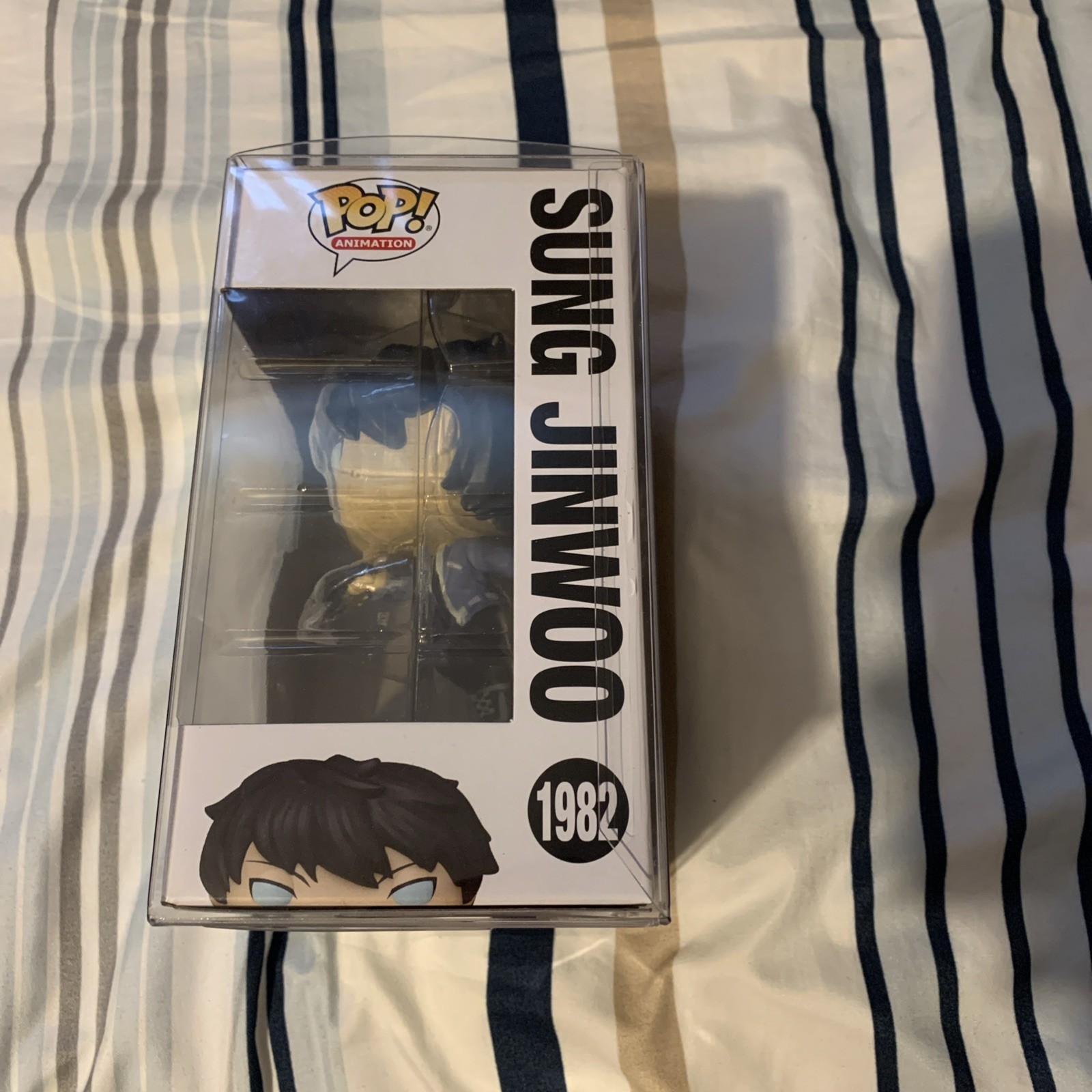 Funko Pop! Animation Solo Leveling Sung JinWoo #1982 Common With Pop Protector