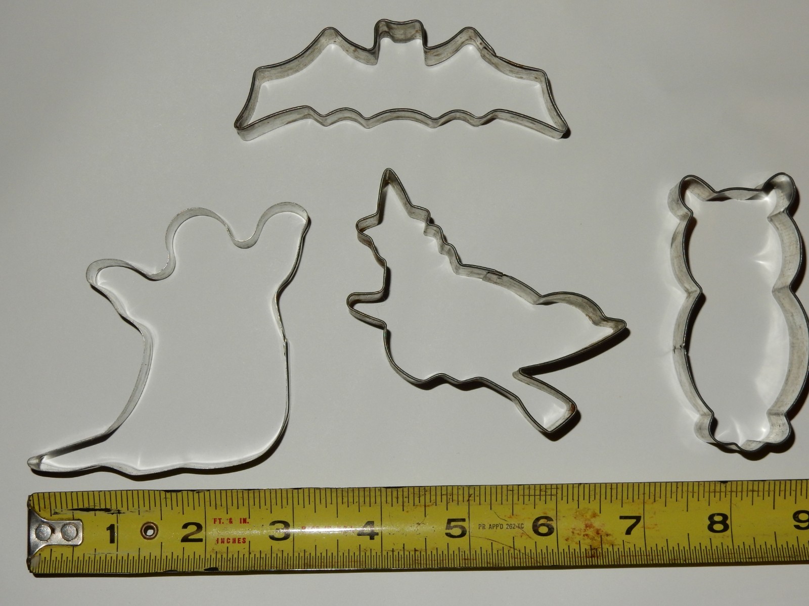 4 Tin Plated Steel Cookie Cutters for Halloween – Ghost – Bat – Witch – Owl