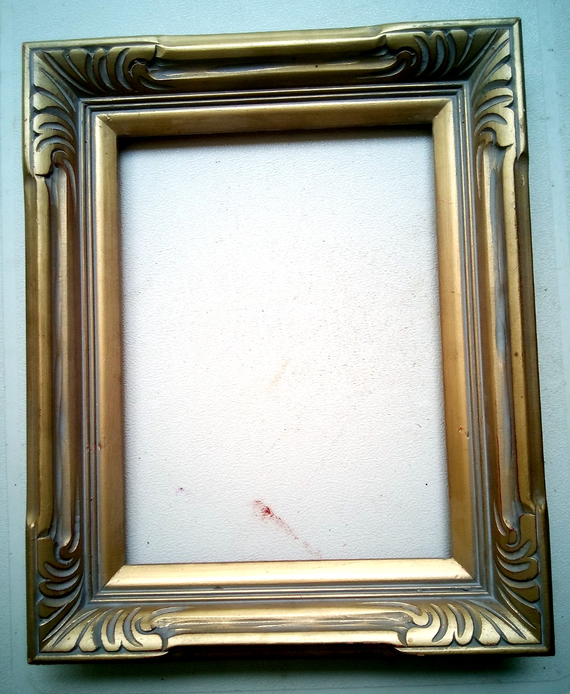 Vintage Carved Wood Antiqued Gold Art Picture Frame Fits 9″ x 12″ NICE!!