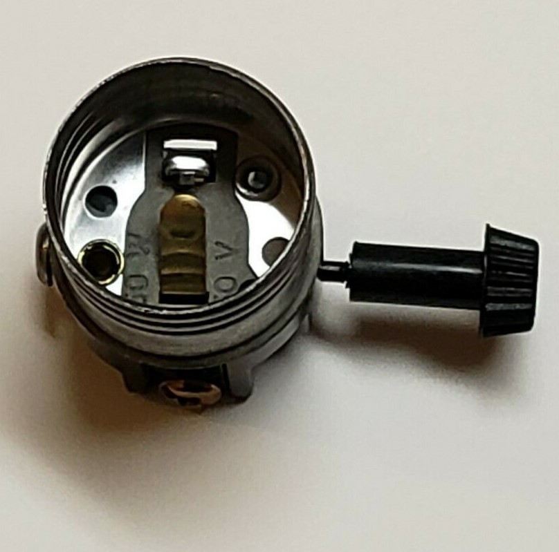 Leviton 3-Way Turn knob Lamp Socket Interior for 3-Way light bulbs New 30100J