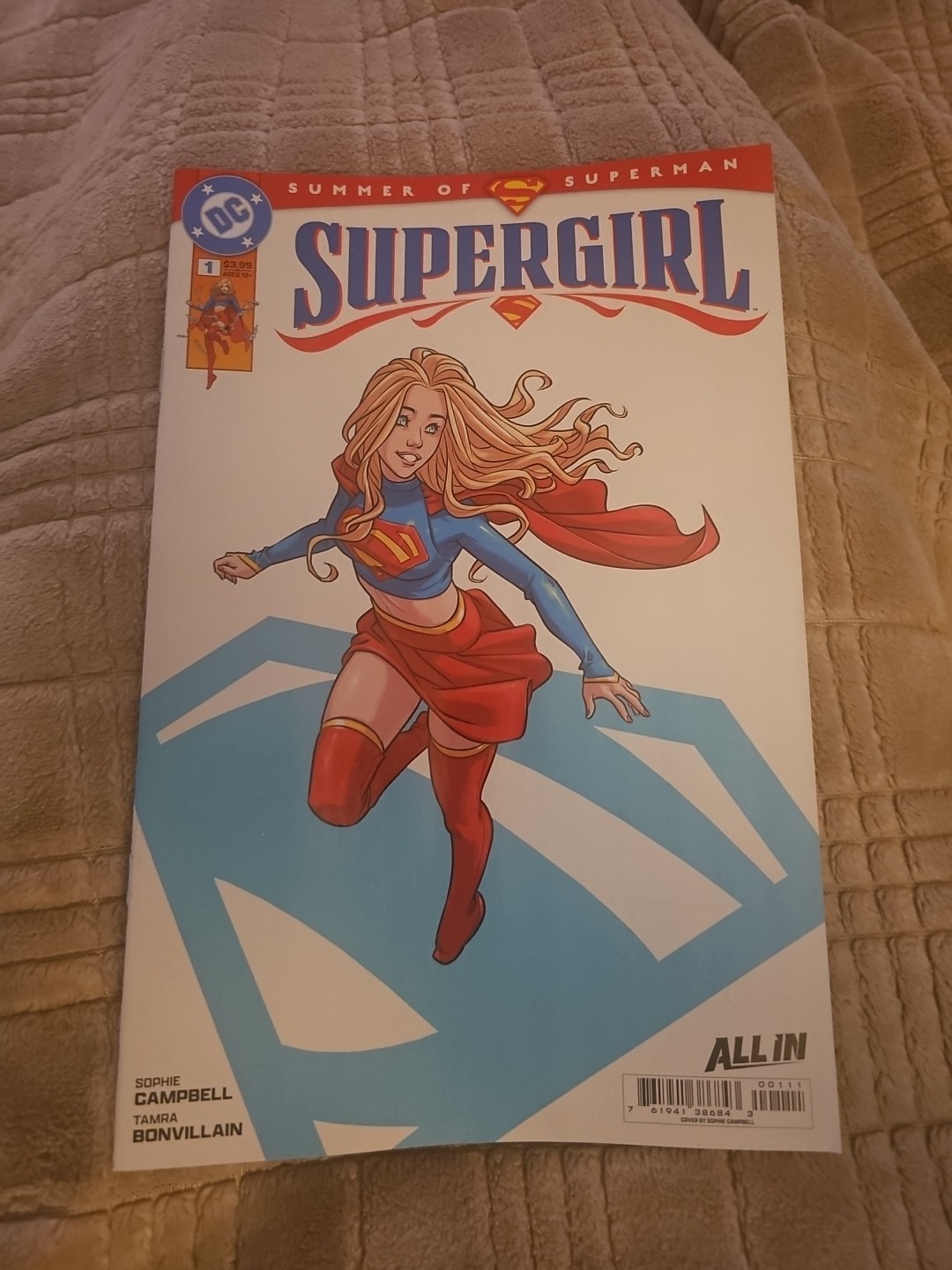 Supergirl #1 Cover A Sophie Campbell NM