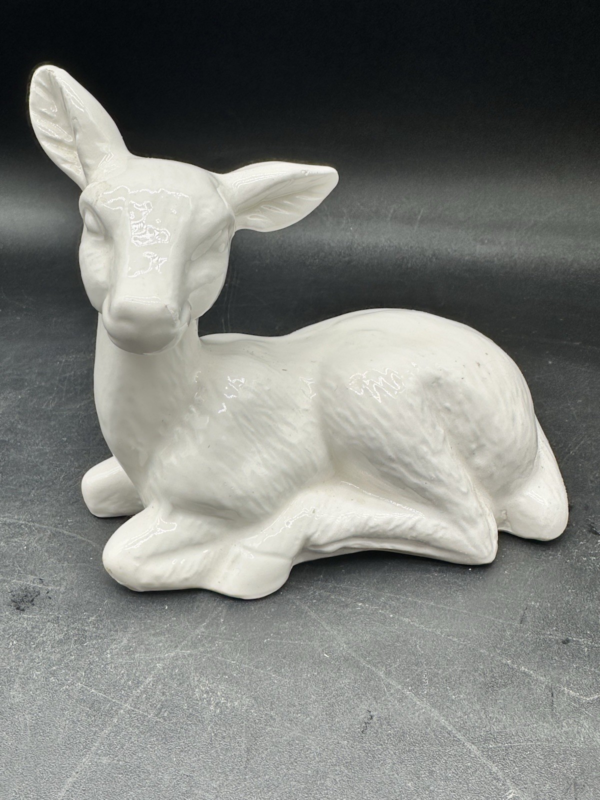 Vintage White Ceramic Deer Doe Fawn Figurine Laying 5.5in