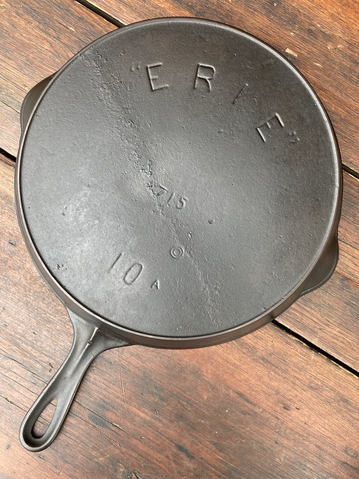 Pre Griswold Erie Third Series #10 Cast Iron Skillet w/ Bulleseye Maker’s Mark