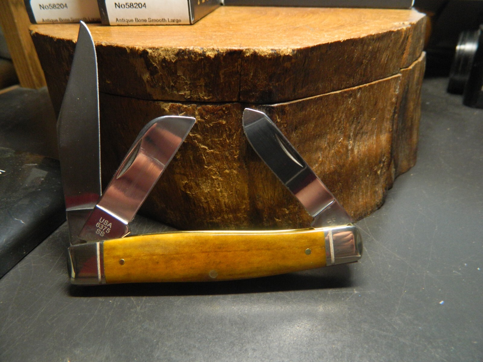CASE & SONS 4.25″ LARGE STOCKMAN ANTIQUE BONE HANDLE 3 STAINLESS BLADES CA-58204