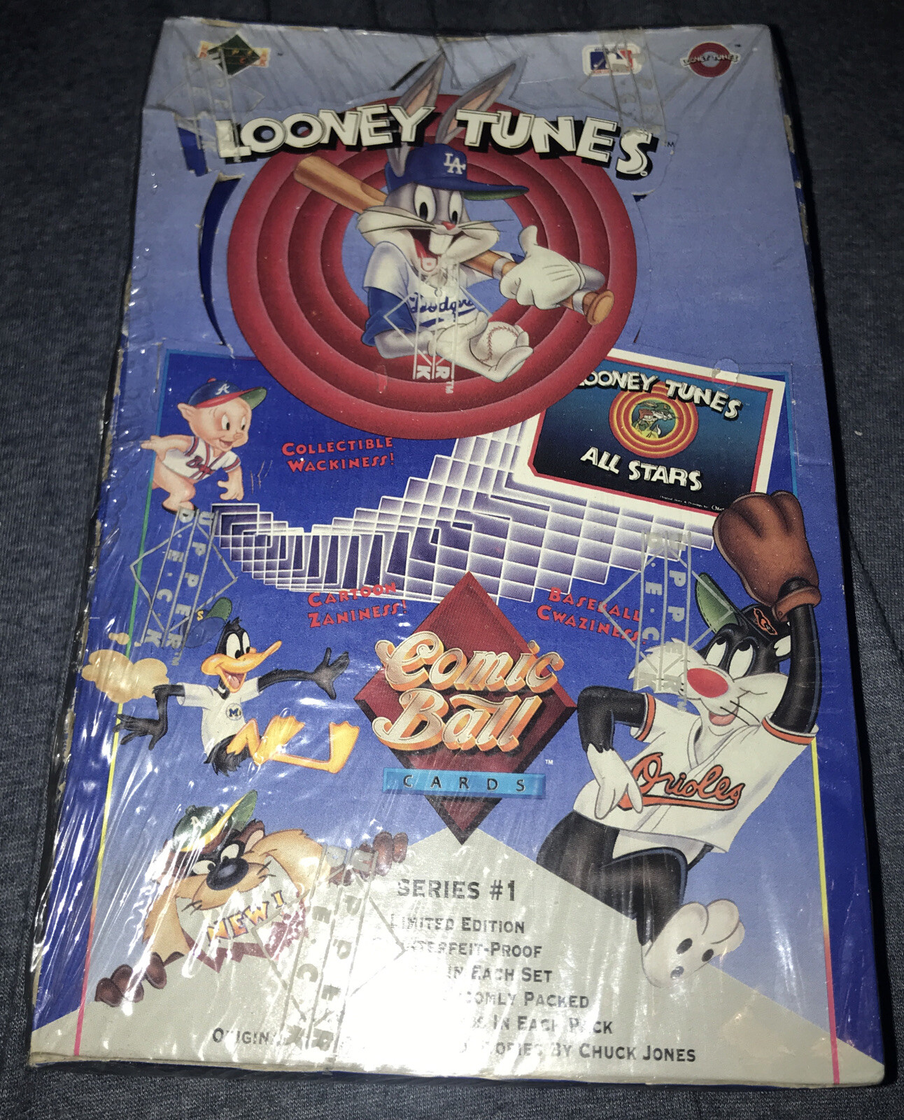 Sealed- Looney Tunes Comic Ball Trading Cards Series #1 Box of Upper Deck 1990