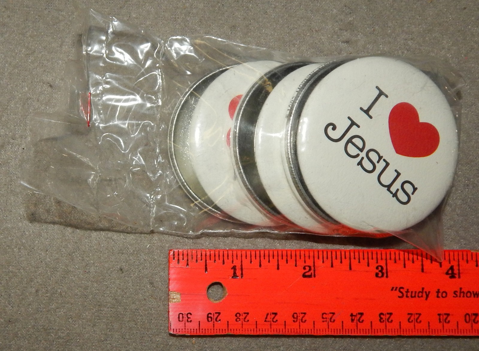 6 Vintage I Love Jesus Pin Buttons (about 2 1/4″ in diameter) new
