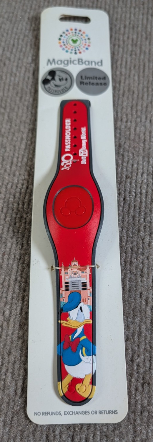 Disney Parks MagicBand 2020 Passholder Donald Duck Limited Release Rare New WDW