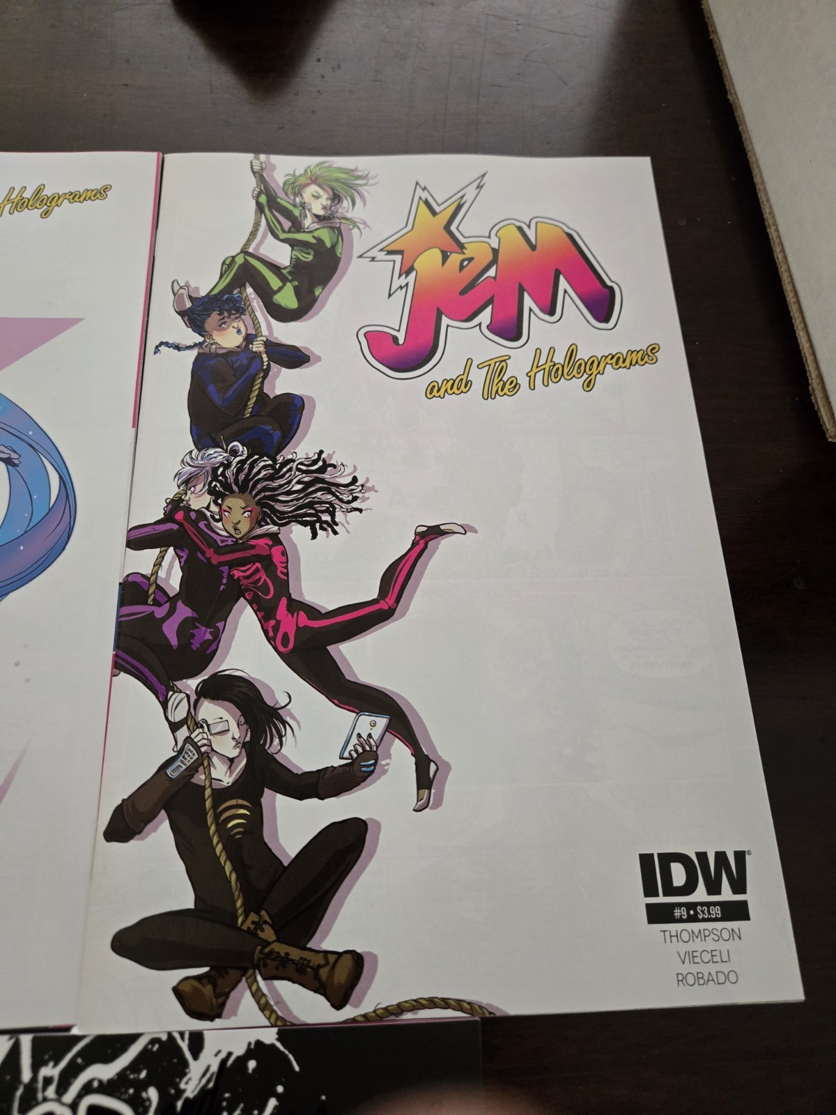 Jem and the Holograms IDW Comics Issues 1, 8-11 NM 4 Books Total