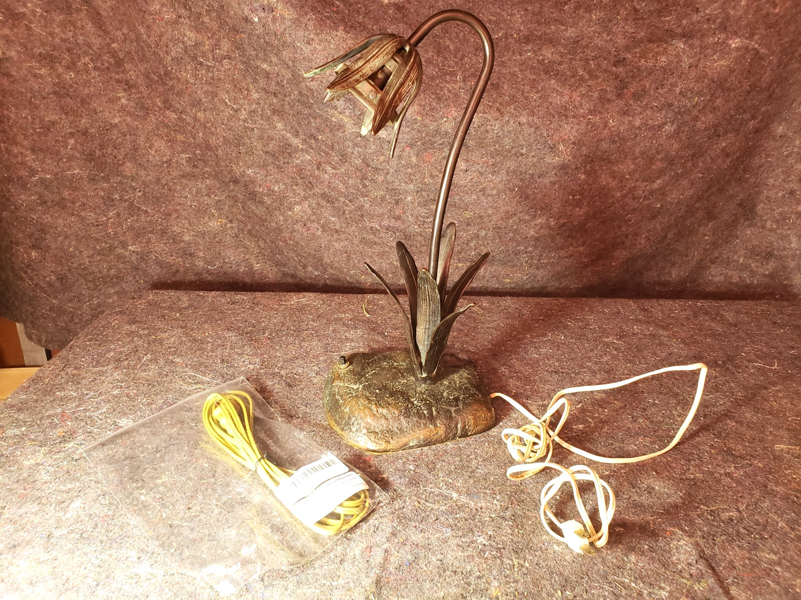 Vintage Tulip lamp in Tiffany, style heavy cast metal, no lamp shade, with cord