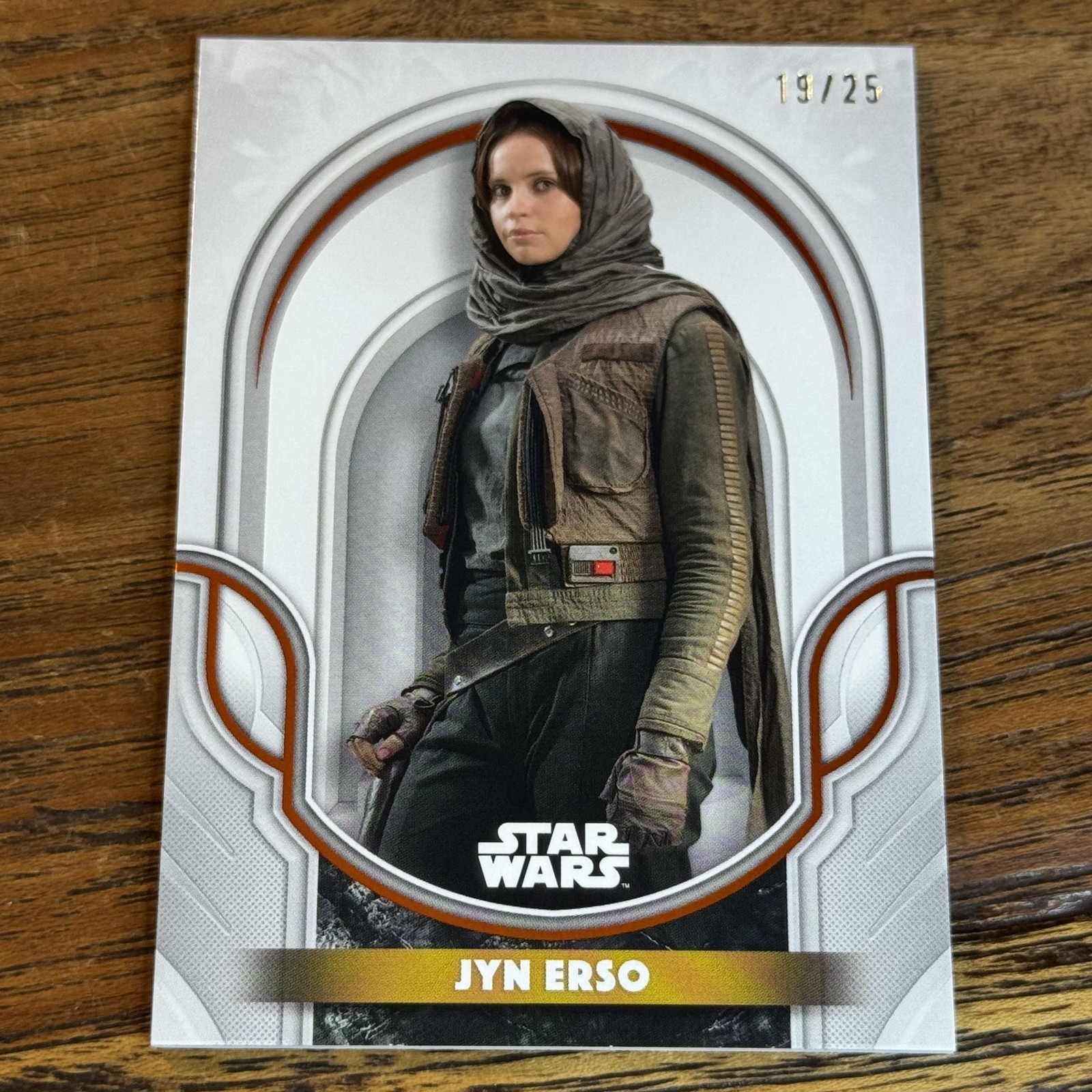 Jyn Erso 2025 Topps Star Wars Smugglers Outpost Galactic Antiquities ORANGE /25