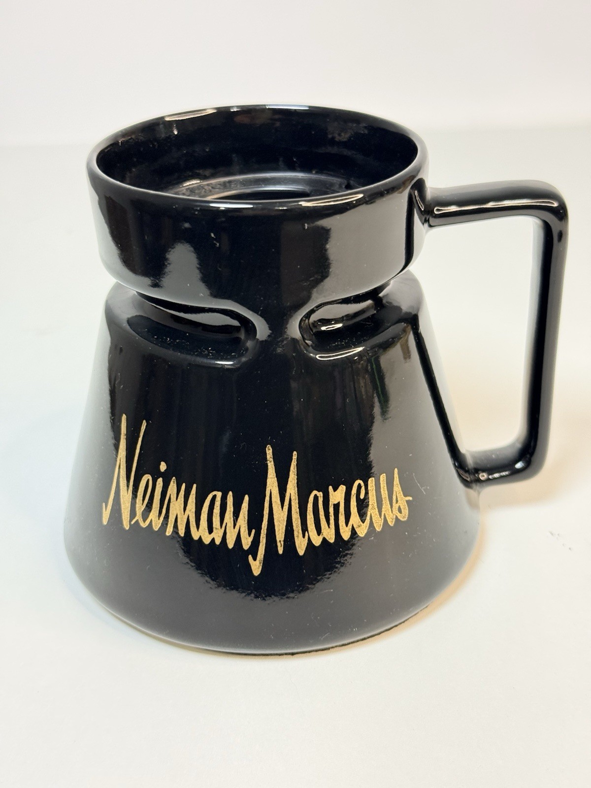 Nieman Marcus Hotjo Travel Mug Black And Gold With Drink through Lid No Chips