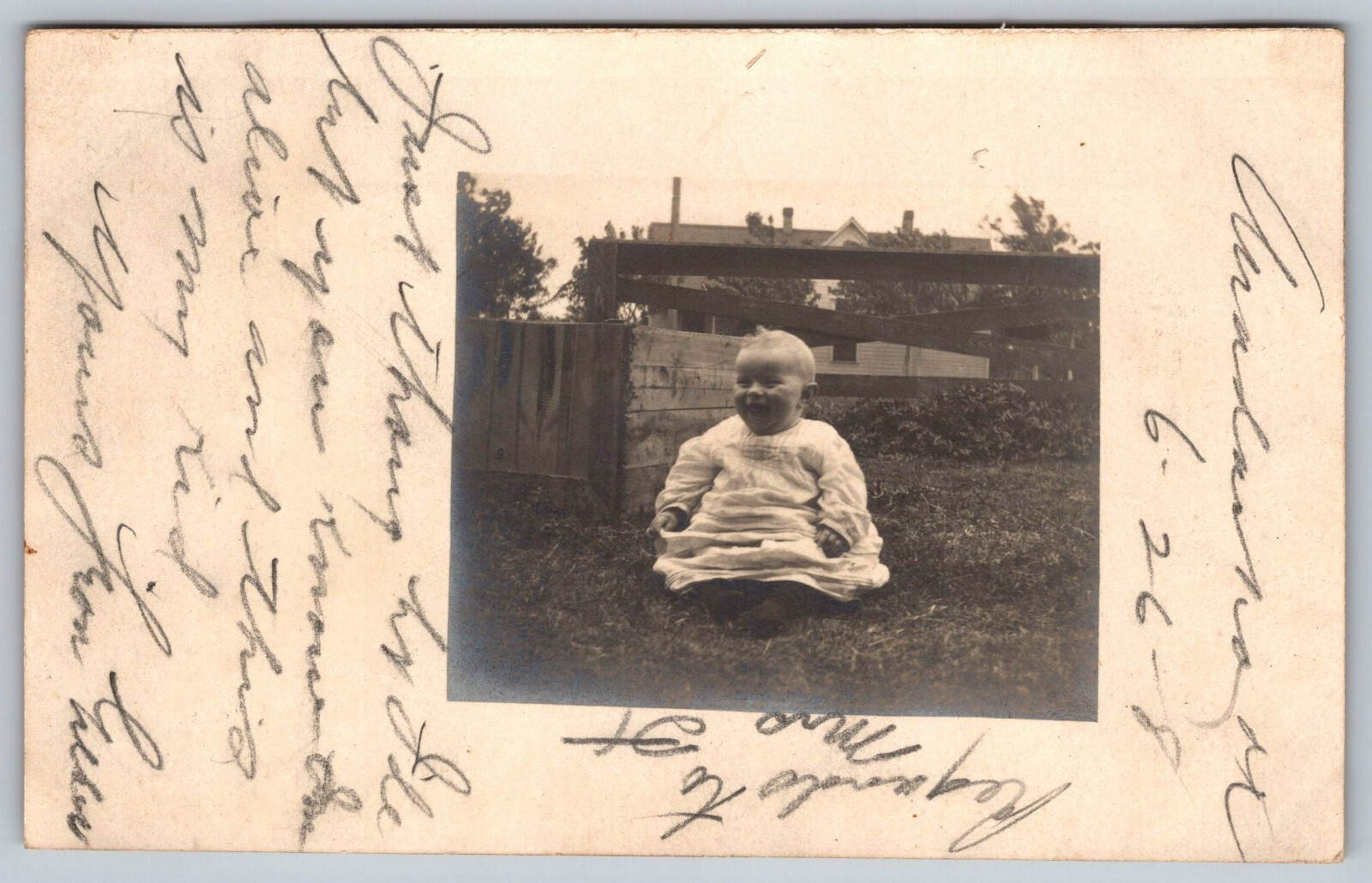1908 Divided Back , Picture Photo of a Baby in the Yard