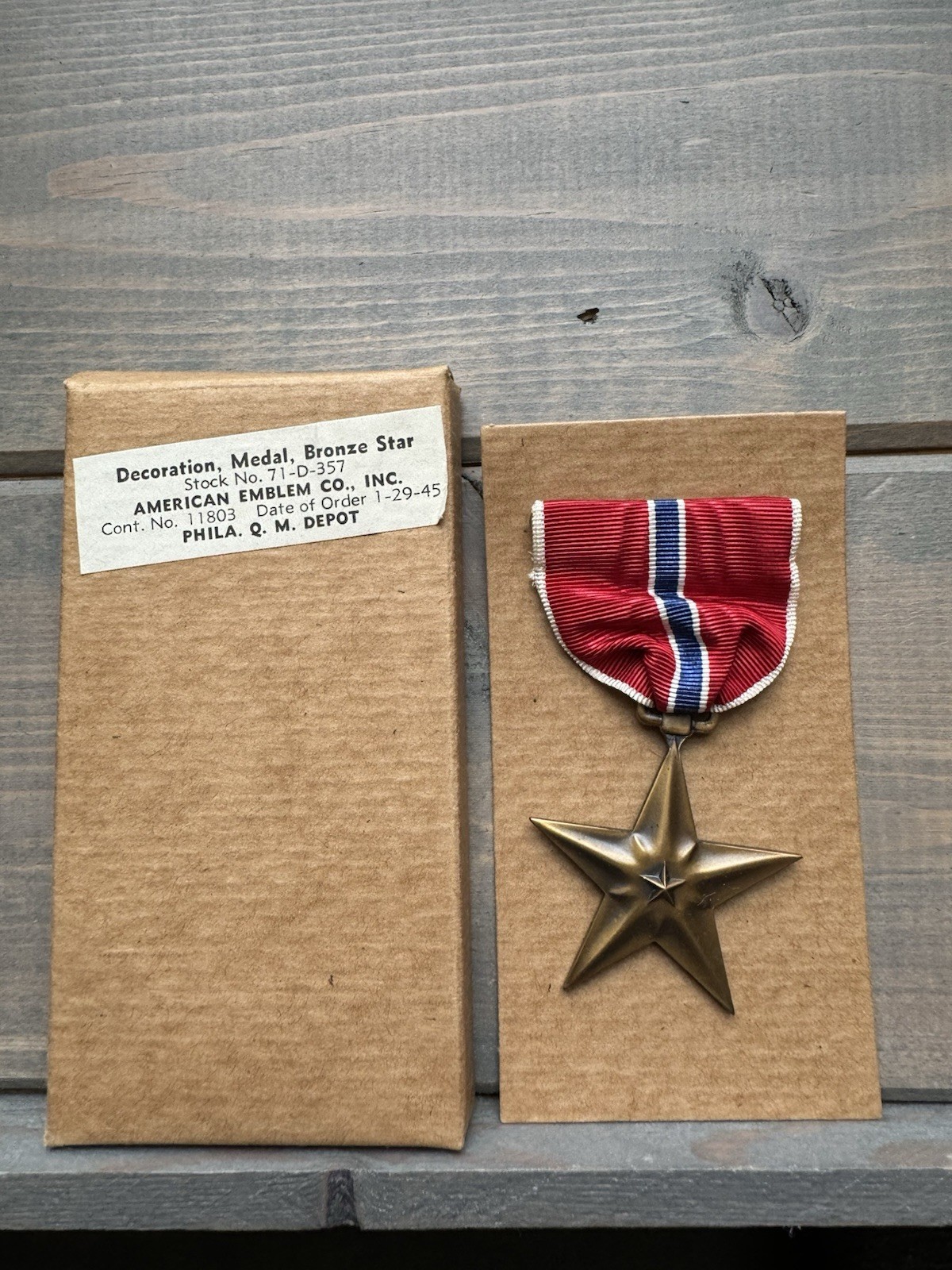 Original WWII Slot Broach Bronze Star Medal In January 1945 Dated Brown Box