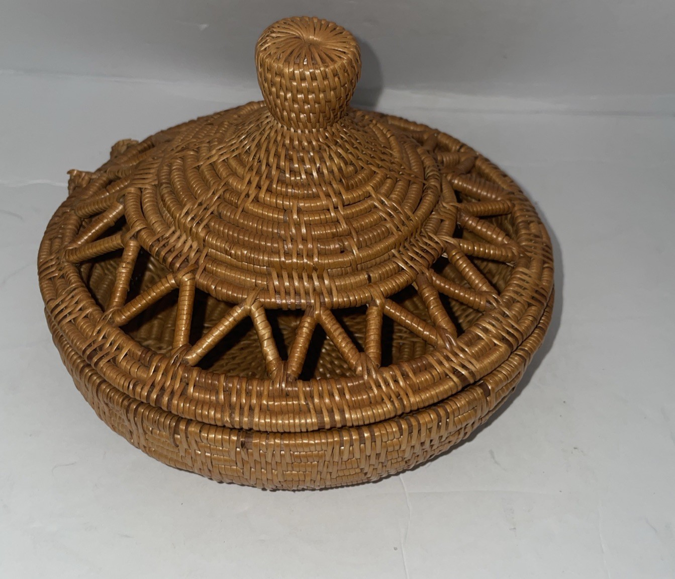 Handwoven Basket With Hinged Lid Storage Home Decor 5”W x 4”T