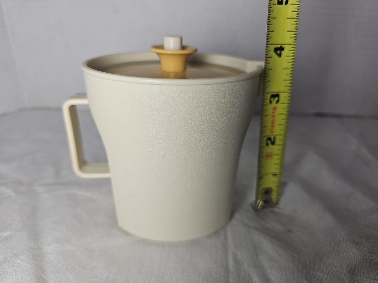 Vintage Tupperware Creamer Mini Pitcher Almond with Push Button Lid 1414-2 VGC